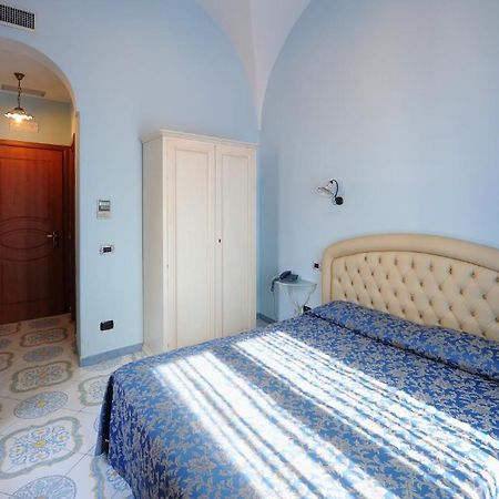 B&B Palazzo Pisani Amalfi Bilik gambar