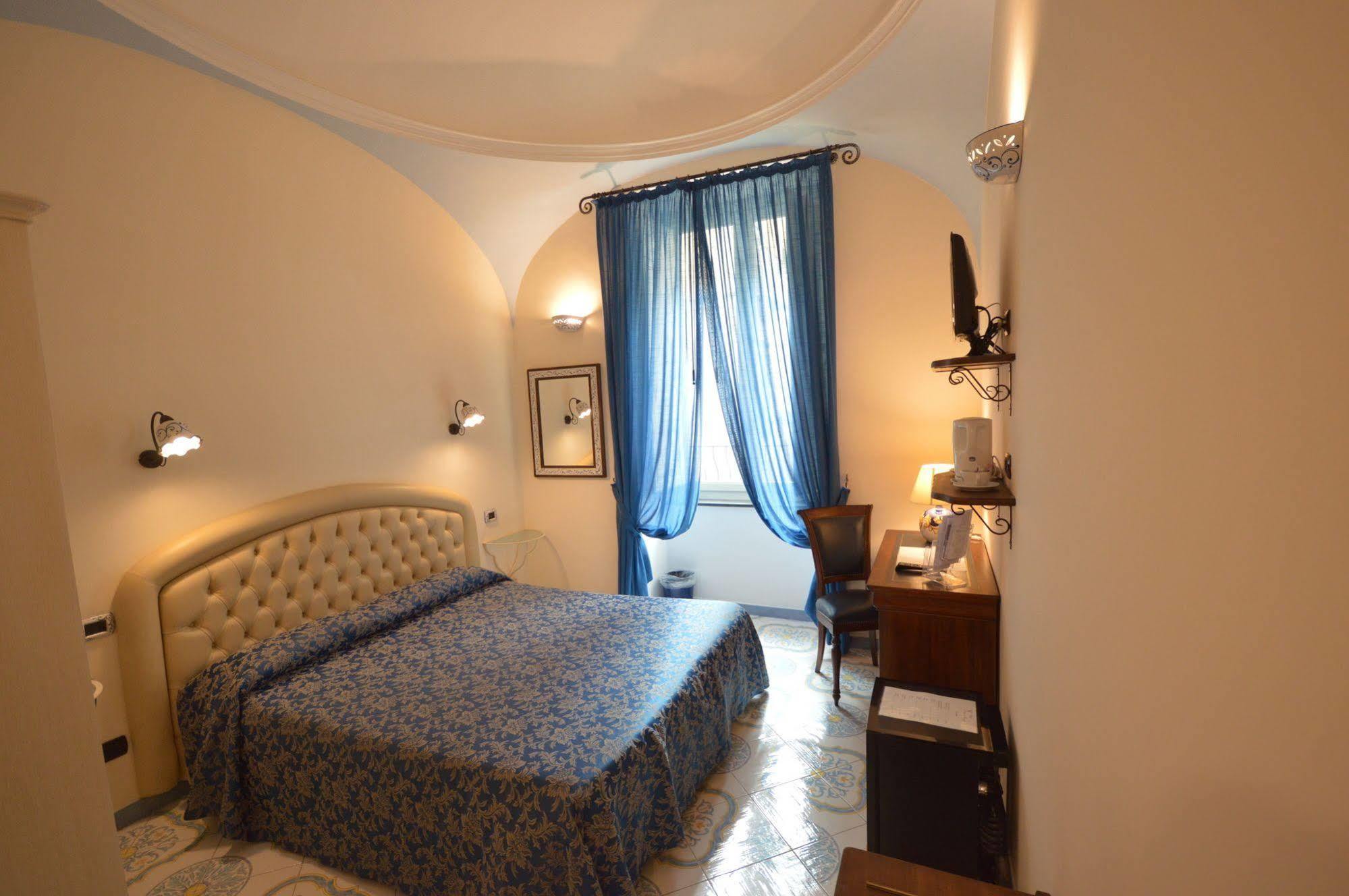 B&B Palazzo Pisani Amalfi Luaran gambar