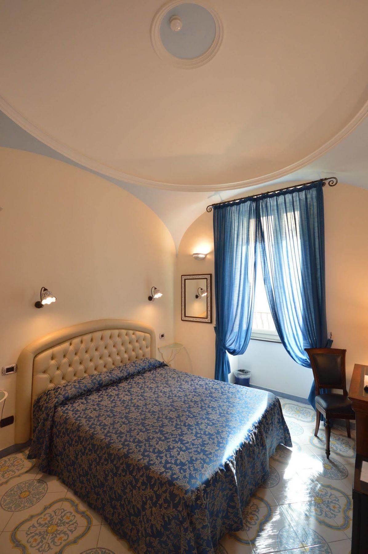 B&B Palazzo Pisani Amalfi Luaran gambar