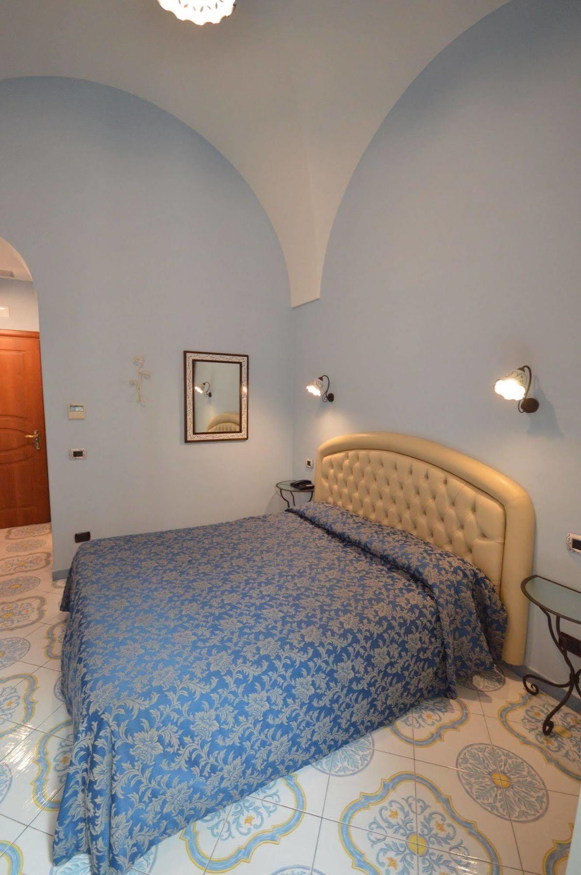 B&B Palazzo Pisani Amalfi Luaran gambar